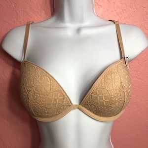 NWT Nude Lightly Lined Bralette